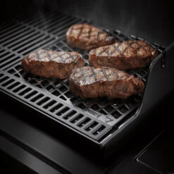 Pack Weber Crafted Pour Barbecue Weber Genesis Entre 2016 Et 2022 19 Pack Weber Crafted Pour Barbecue Weber Genesis Entre 2016 Et 2022 -Eno Bbq Boutique 7670 grille weber ambiance viande 2 min 2