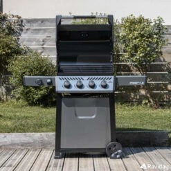 Barbecue à Gaz Napoleon Freestyle F425SBPGT 4 Brûleurs + Réchaud -Eno Bbq Boutique barbecue gaz napoleon freestyle 425 05 1