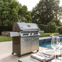 Pack Barbecue à Gaz Napoleon PRESTIGE 665 RSIB + Plancha Et Brosse 20 Pack Barbecue à Gaz Napoleon PRESTIGE 665 RSIB + Plancha Et Brosse -Eno Bbq Boutique barbecue gaz napoleon prestige 665 rsib 9 2