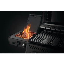 Barbecue à Gaz Napoleon Phantom Freestyle 425 SIB + Sizzle Zone -Eno Bbq Boutique f425dsibpk fr phm6 barbecue napoleon freestyle phantom sizzle zone allumee