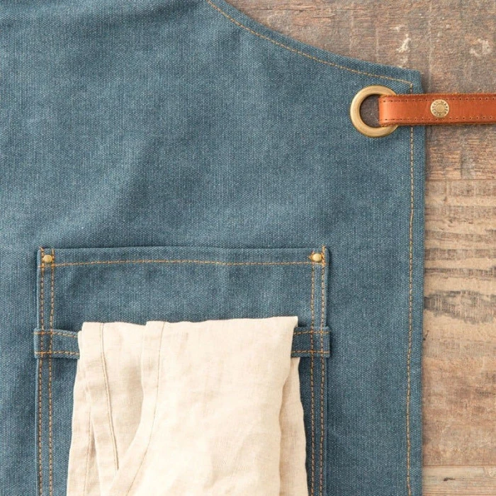 Tablier Barbecue Toile Coton Vintage Alaskan Maker 325 - Denim Foncé 6 Tablier Barbecue Toile Coton Vintage Alaskan Maker 325 - Denim Foncé – Image 6