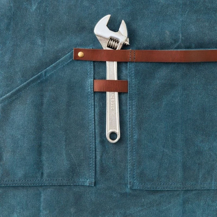 Tablier Barbecue Toile Waxée Alaskan Maker 547 - Bleu Canard 6 Tablier Barbecue Toile Waxée Alaskan Maker 547 - Bleu Canard – Image 6