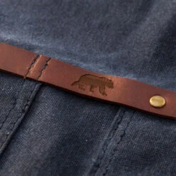 Tablier Barbecue Toile Waxée Alaskan Maker 547 - Bleu Marine 17 Tablier Barbecue Toile Waxée Alaskan Maker 547 - Bleu Marine -Eno Bbq Boutique tablier alaskan maker 547 bleu marine 7